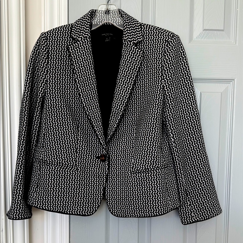 Patterned Black and White Ann Taylor Blazer
